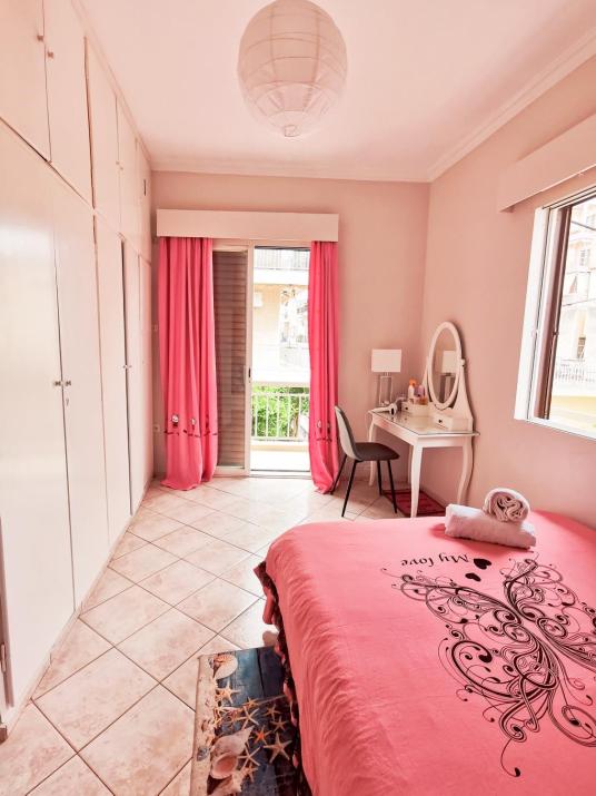 A private room for girl lady couple family we share other spaces