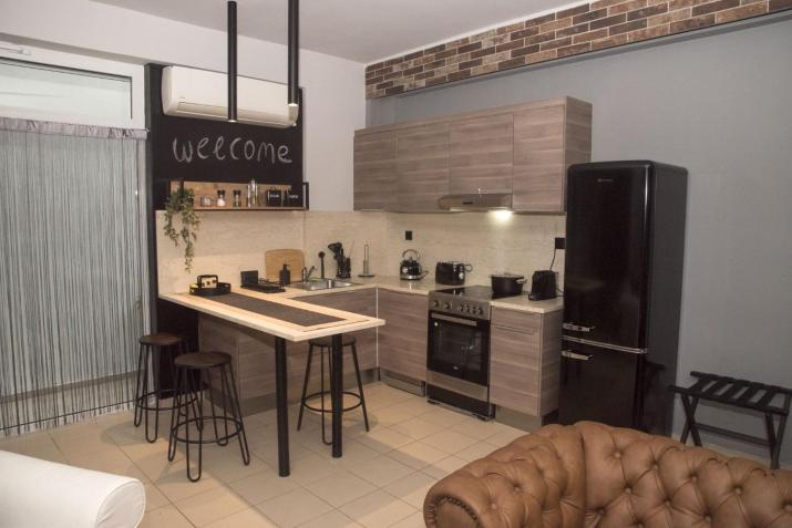 Friends Luxury Apartment In Marousi