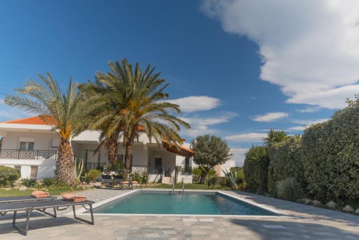 Propodes Luxury Villa