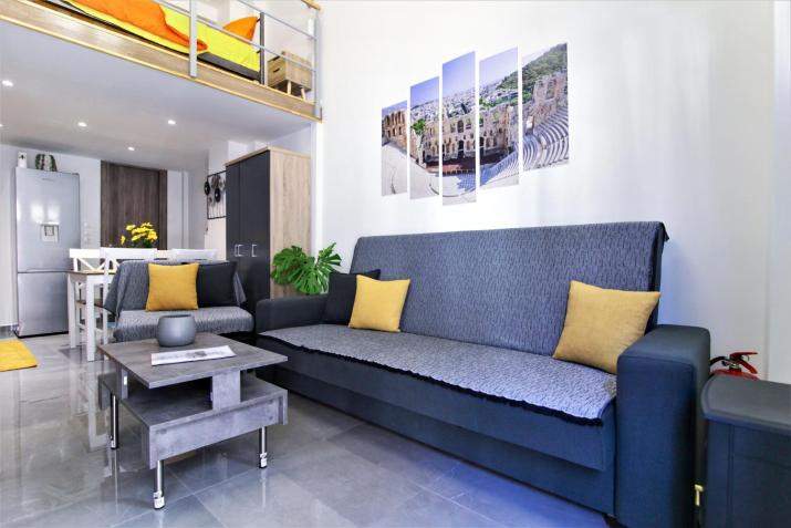 Dimosthenis_loft2