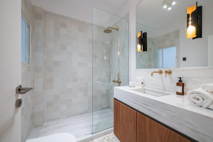 Mable - A Stylish Athenian Abode