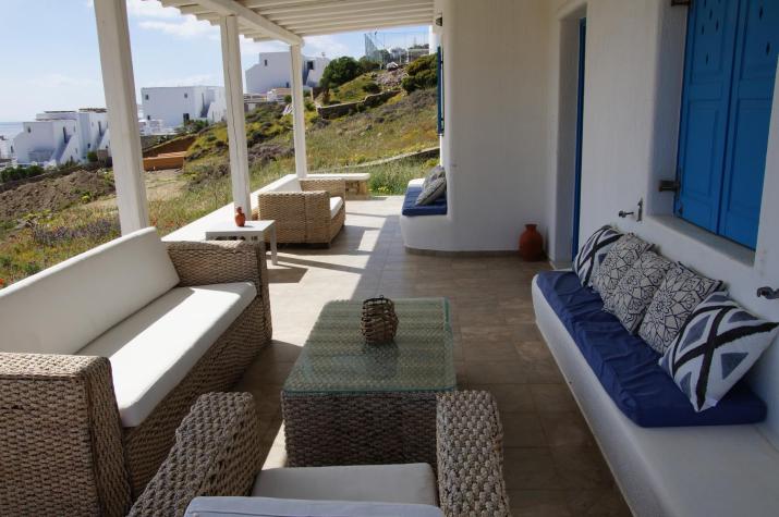 Cycladic Home with Sea View in Kalo Livadi