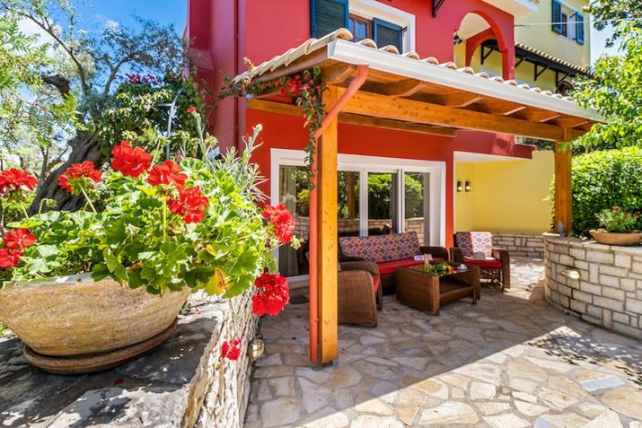 Poly's Villa Lefkada