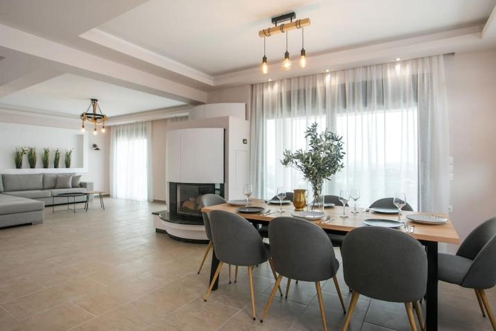 Villa Aurora