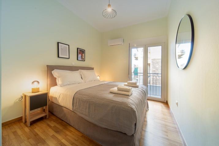 Aris123 by Smart Cozy Suites - Apartments in the heart of Athens - 5 minutes from metro - Available 24hr