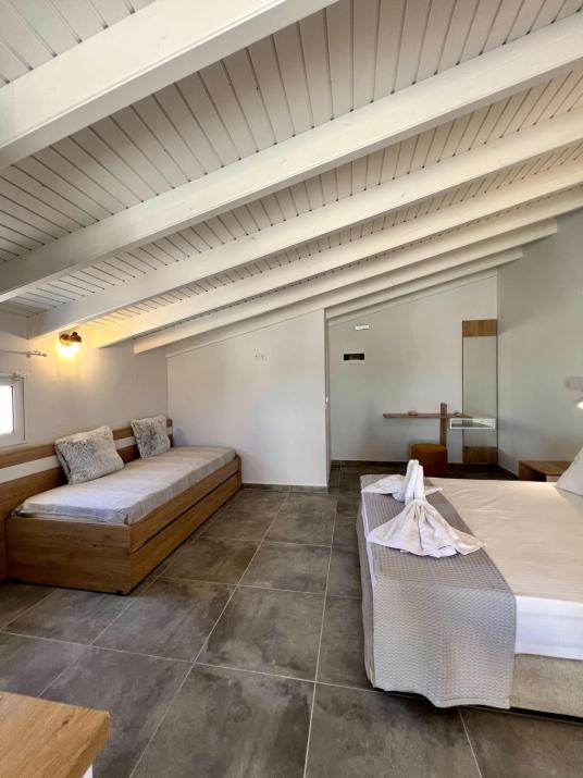 Issos Residence