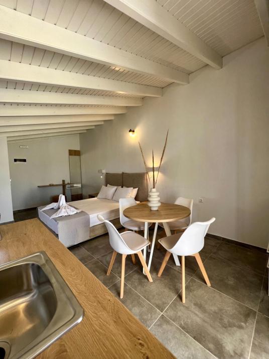 Issos Residence