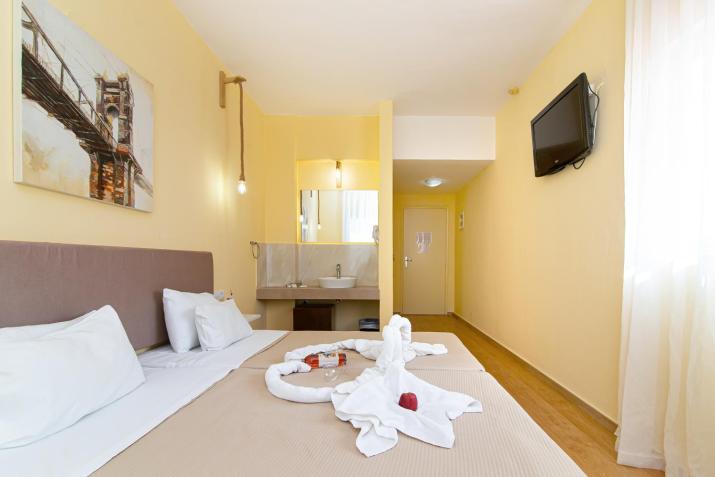 Triton Hotel