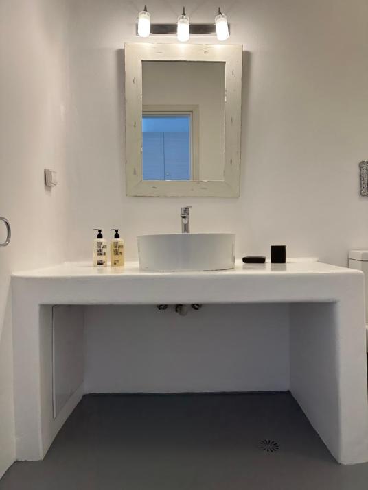 Eleni's Village Suites