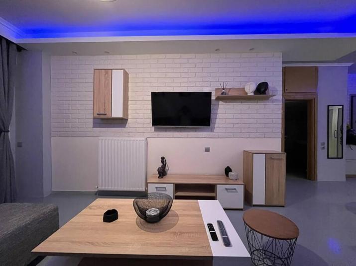 VIP Apt. Pezodromos Kalamarias