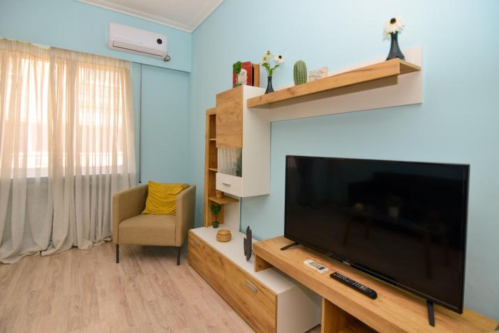Athens central apartment in front of metro Syntagm