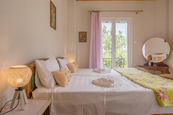 sparrow apartment (Σπουργιτης)
