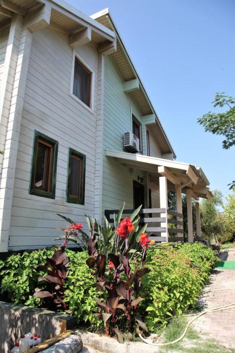 WOODEN HOUSE
