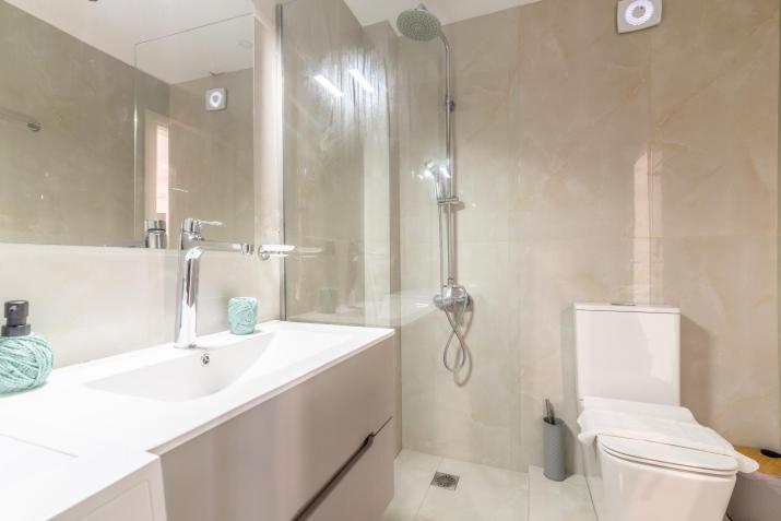 Elegant Suite 3 Near the Beach