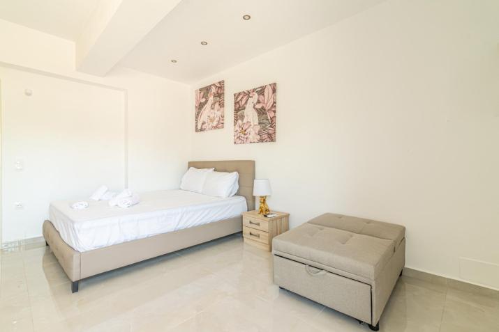 Elegant Suite 4 Near the Beach