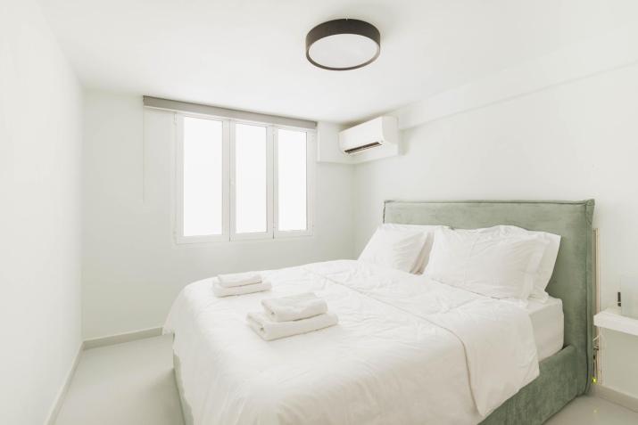 Beautiful underground nest with prv terrace