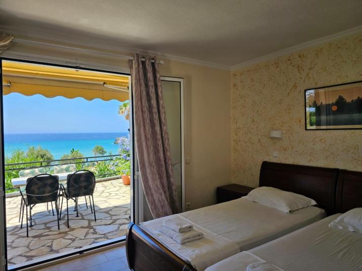Corfu Glyfada Beach Apartment