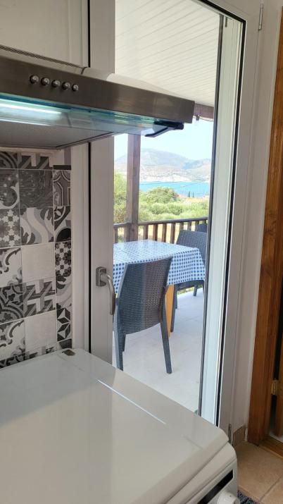 Malki's House Apartments in Livadi