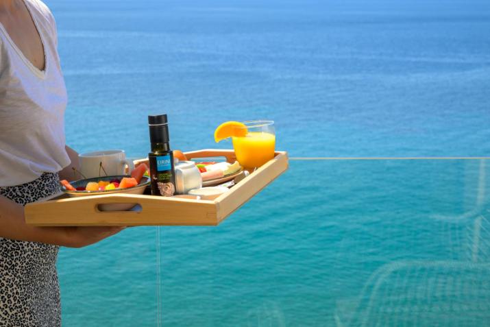 Olive Green Studios and Apartments