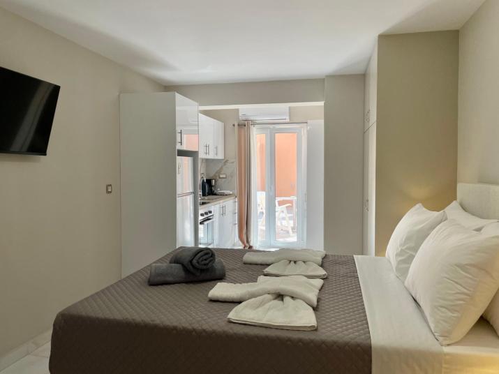 Arian Apartments