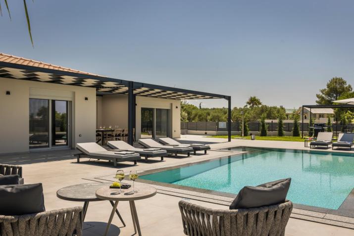 AL MARE VILLAS