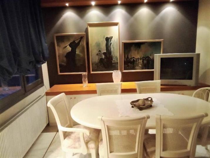 The A project, Deluxe Suites