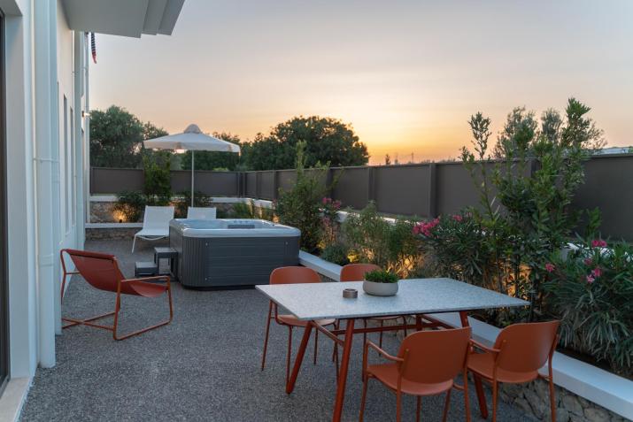 Domus Garden Apartments