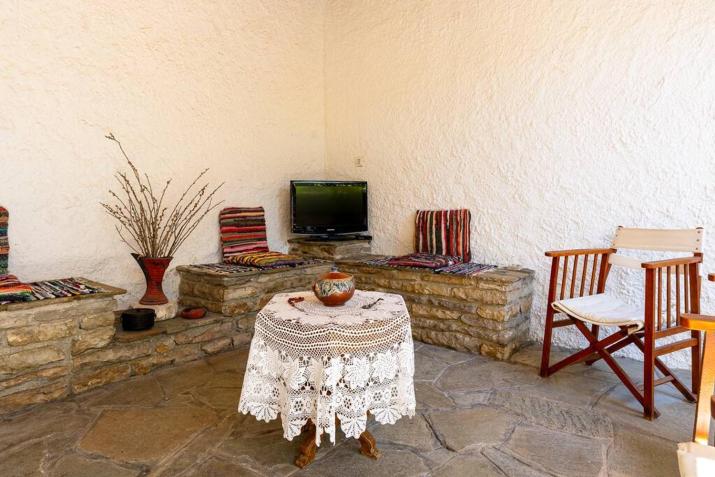 Monodendri Vintage House