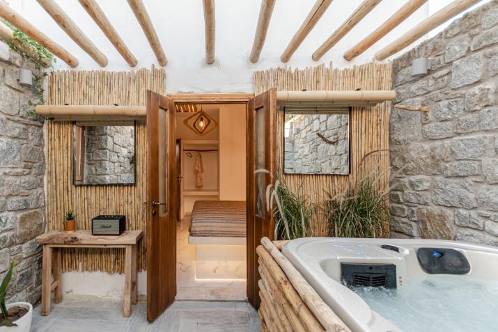 Naxian Serenity Suites