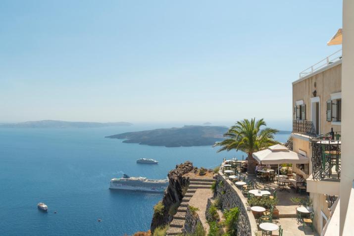 Anthos Caldera Suites