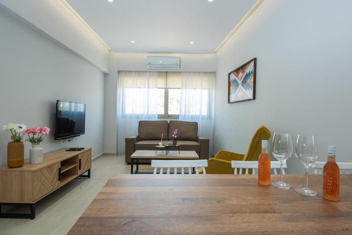 Mylos Luxury Apartment 4