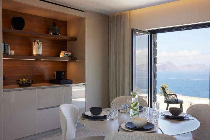 Aernia Suites & Art