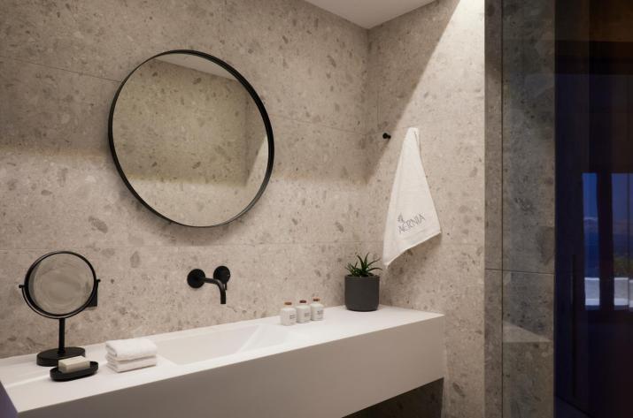 Aernia Suites & Art