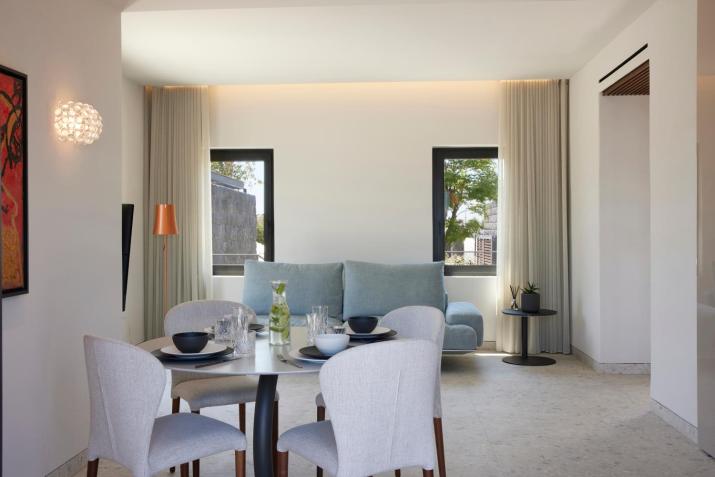 Aernia Suites & Art