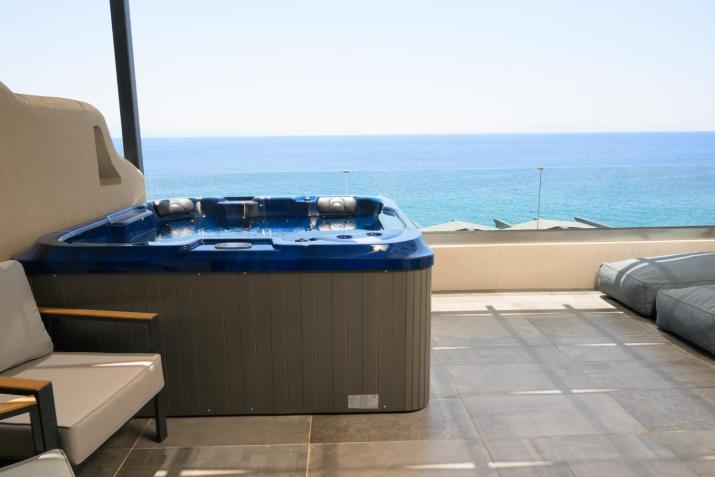 Olive Green Studios and Apartments