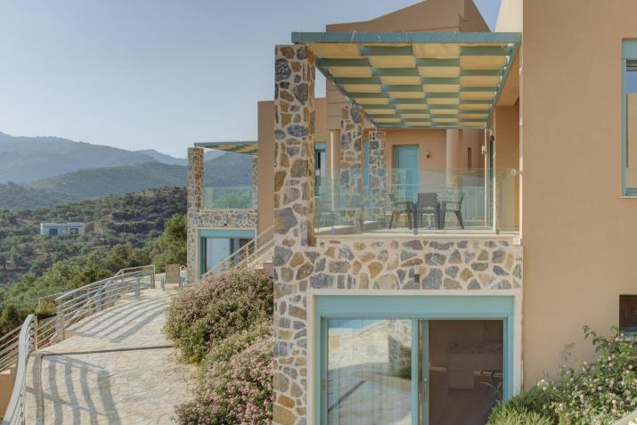 Ouzo Panoramic Houses 2, with private pool