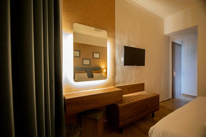 FALIREON HOTEL