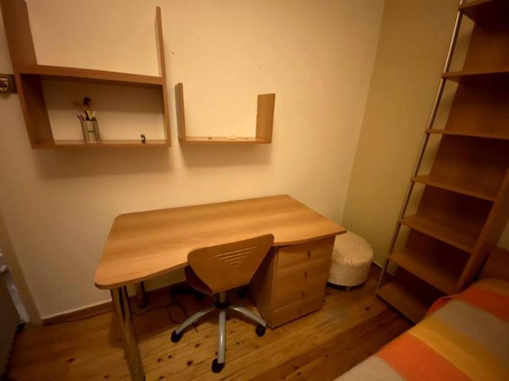 Cute 2bdrm in Salonica Center