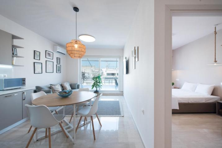Daphne by halu! : Downtown family penthouse