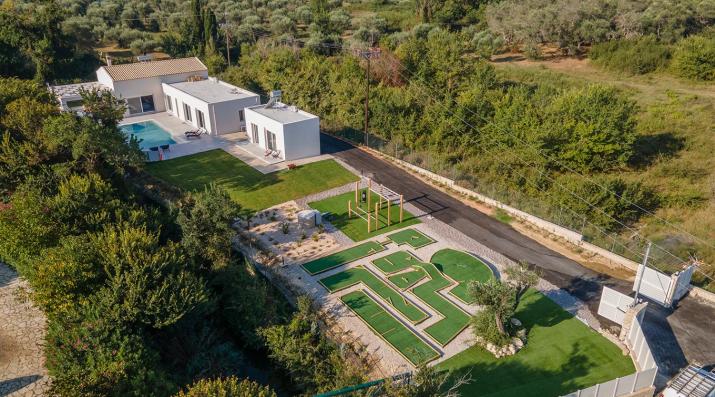 Villa Ami, Roda, Corfu: 10 guests, heated pool, private mini golf, pool table & more!!