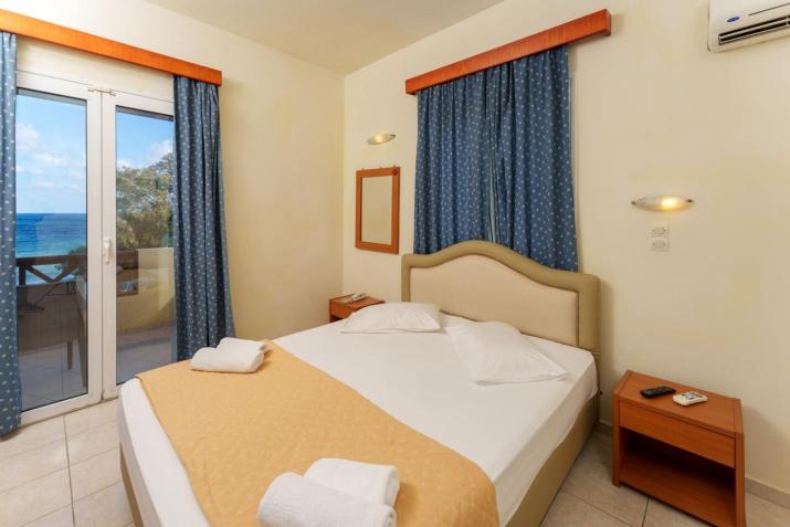 Dedalos Beach Hotel