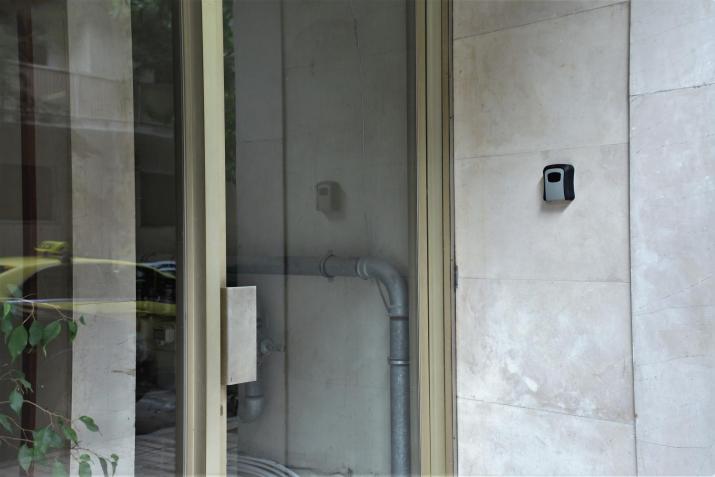 White apartment/Kolwnaki/100Mbps/Wifi