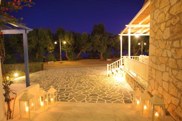Paros Inn