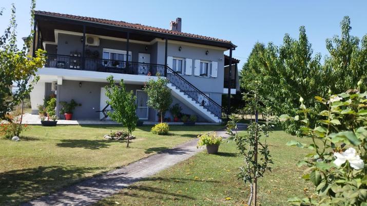 Meteora countryside villa