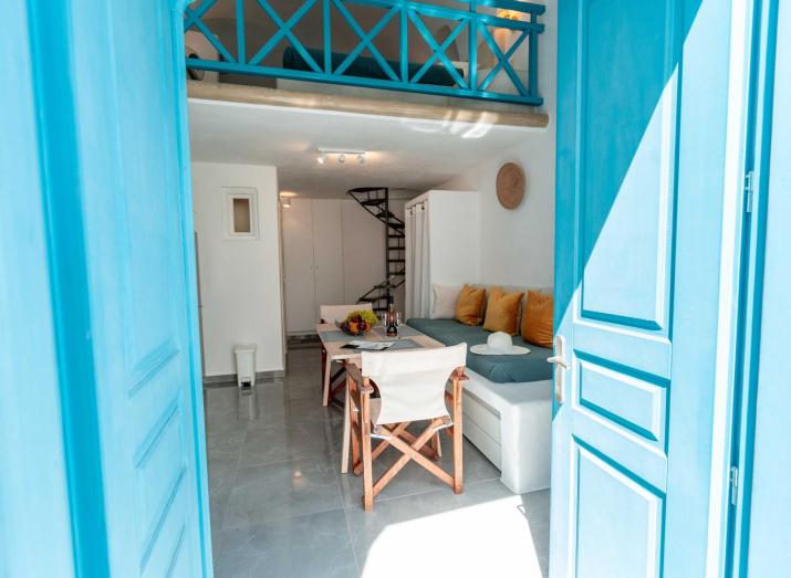 Santorini Karterados Retreat