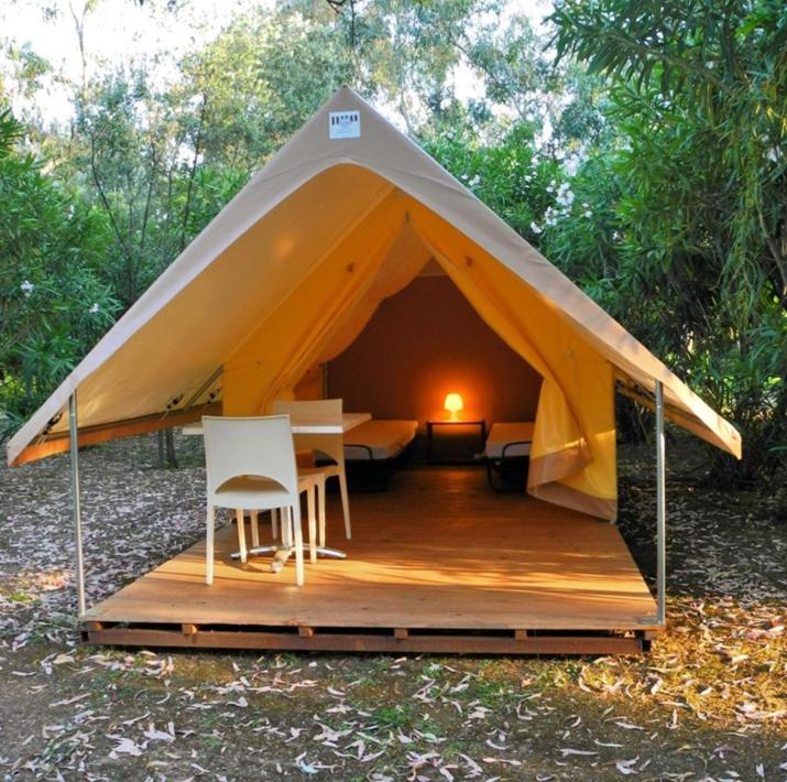 Camping Karavomilos