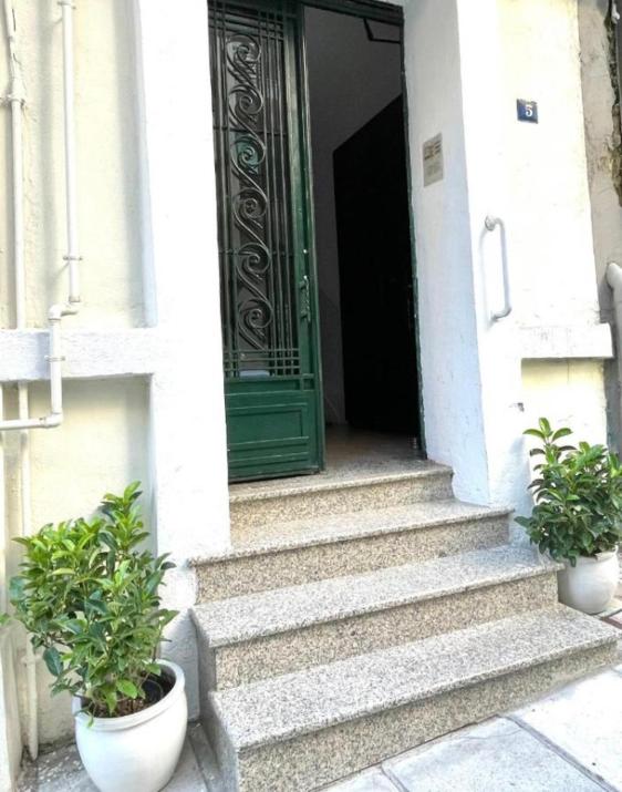 Konstantinos's Luxury vintage apartment