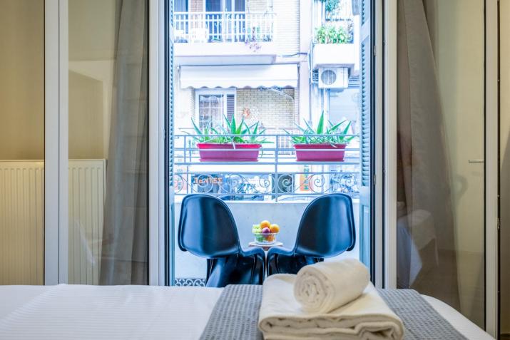 Central5 Boutique Apartments with Common Garden Next to Metro