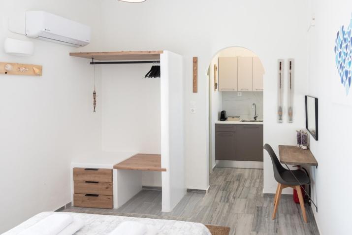 Navi B1 Brand New 2b/d studio in Naousa