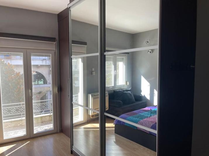 Ένα μικρό σπιτάκι .